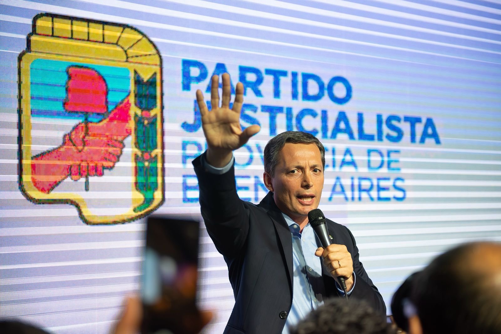 Fernando Gray: «El peronismo está al borde de la fractura»