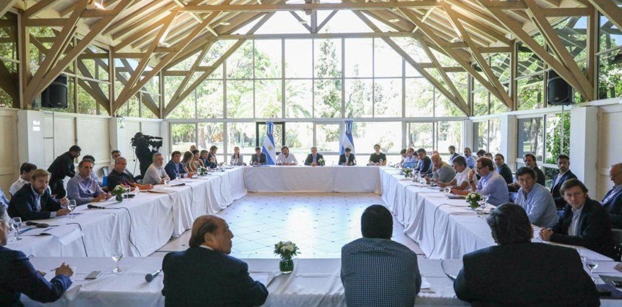 Analizarán la situación del Covid-19: Alberto Fernández se reunirá esta tarde con los intendentes de la Región