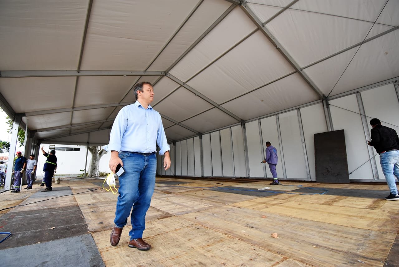 El Municipio instala tres carpas sanitarias en los hospitales de Almirante Brown