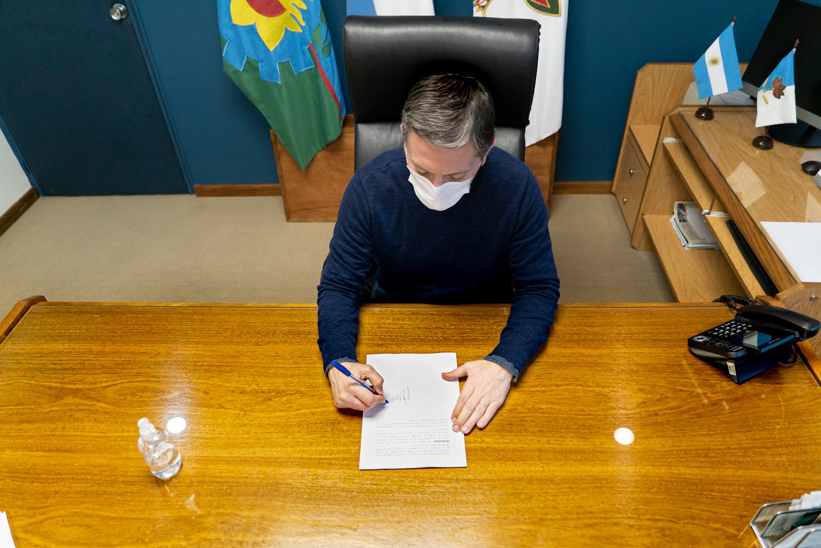 Grindetti propone que los municipios administren los planes sociales y se elimine la intermediación