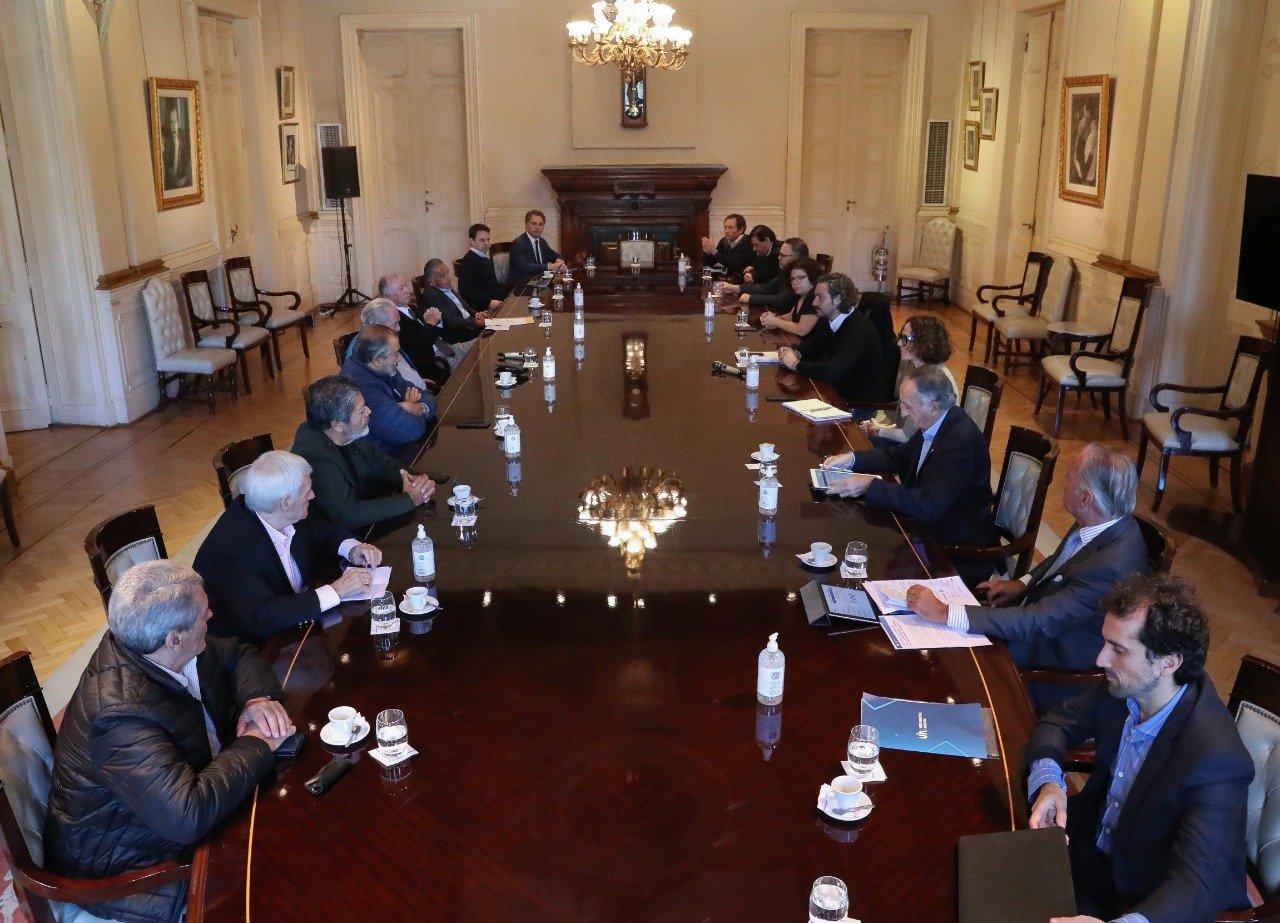 Coronavirus COVID-19: el Gobierno analizó con representantes sectoriales la apertura paulatina del aislamiento social obligatorio