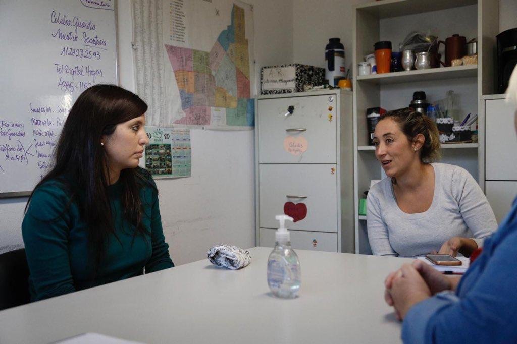 El Colectivo de Mujeres Lomenses lanzó una campaña para asistir a víctimas de violencia de género