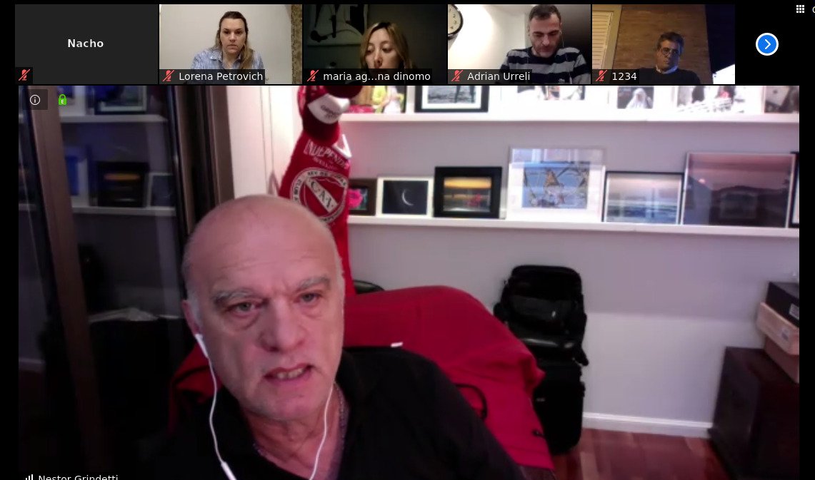 Municipales de Lanús cumplieron ayer una jornada de paro y Pedelhez aseguró que el acatamiento llegó al 80%