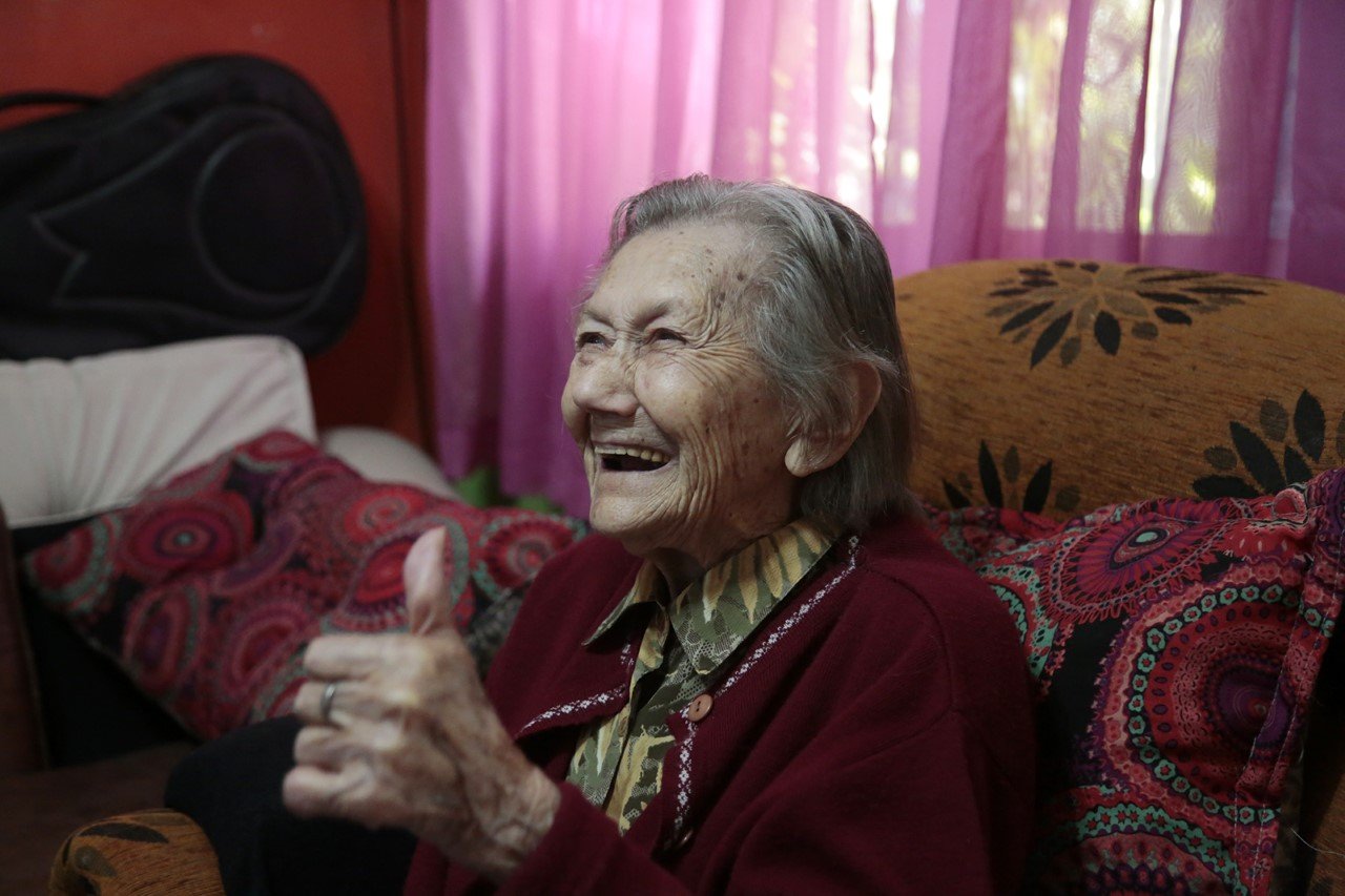 El Municipio ya vacunó a más de 20 mil adultos mayores y hasta a una abuela de 101 años de Don Orione