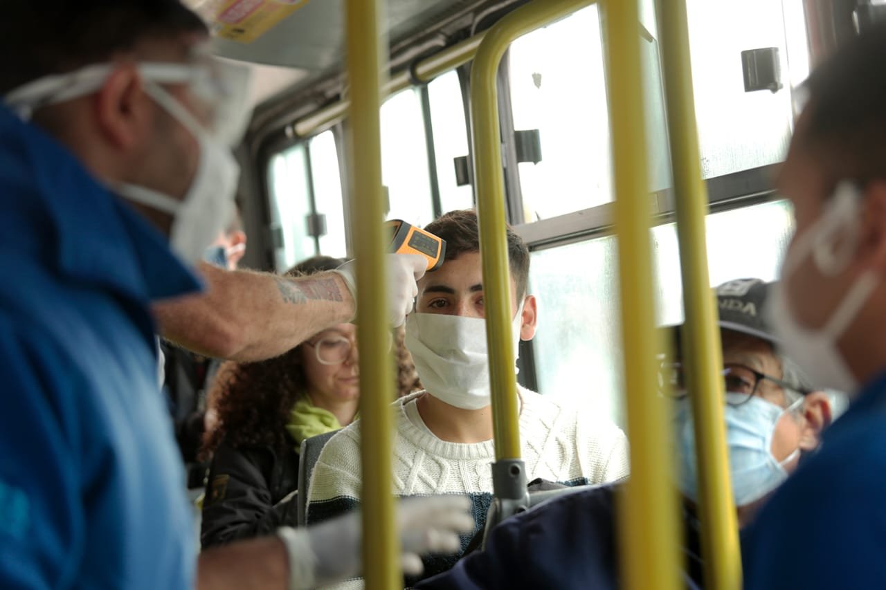 Almirante Brown profundiza los operativos de desinfección y los controles viales y de precio