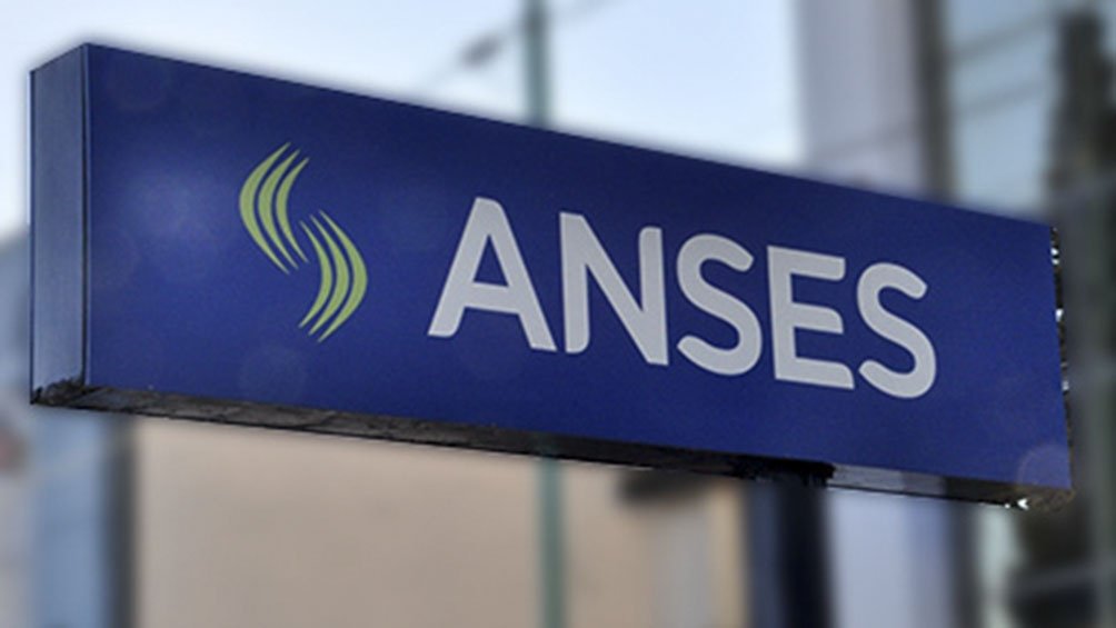 ANSES: para los haberes de junio, solo jubilados y pensionados podrán cobrar por ventanilla