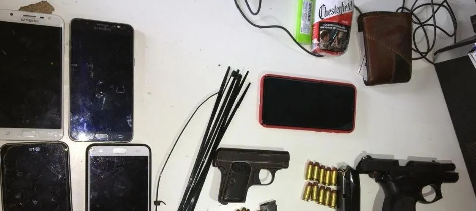 Entradera con rehenes en Villa Centenario