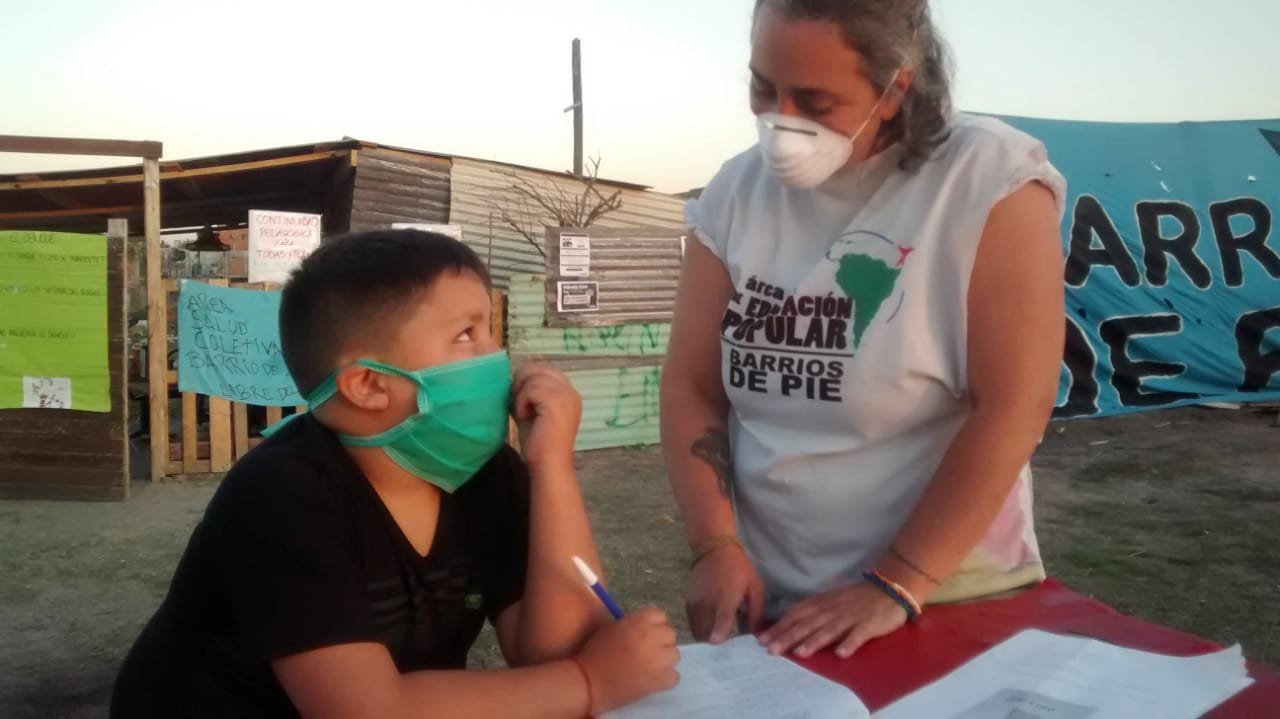 Para la conectividad en la cuarentena: Barrios de Pie – Libres del Sur impulsa la liberación de datos en WhatsApp