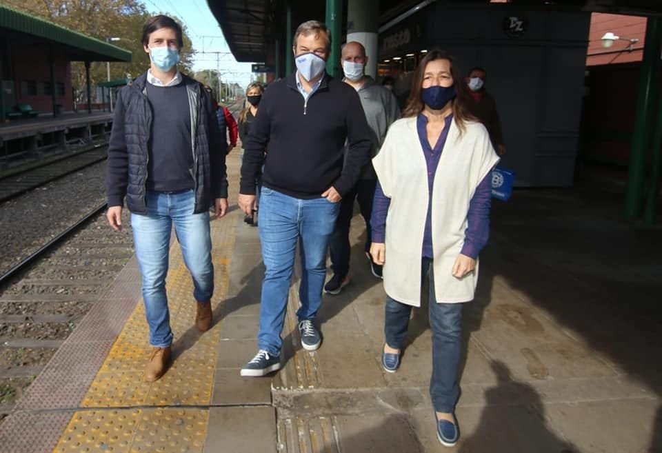 Frederic, Cascallares y Mantegazza supervisaron despliegue policiales en estaciones de trenes por el Covid-19