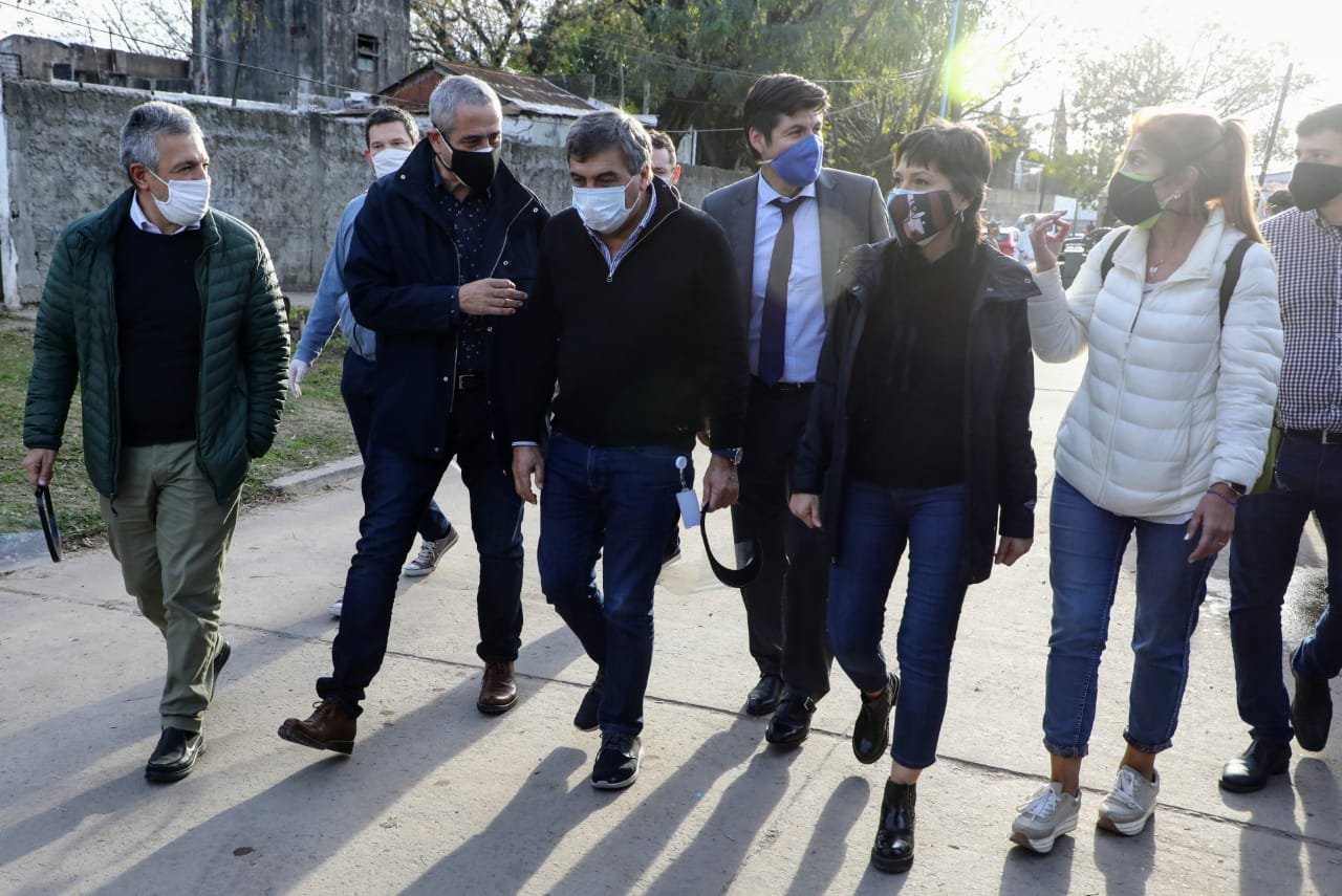 Vecinos de Villa Azul recibirán tarjetas telefónicas para mejorar sus comunicaciones durante el aislamiento