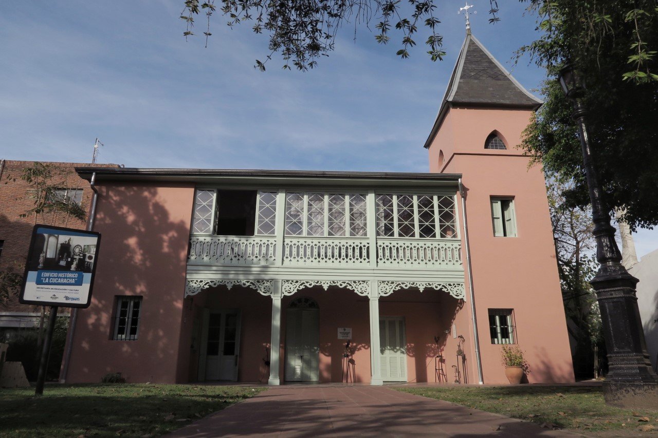 Este sábado, recorrido virtual por el edificio histórico «La Cucaracha»