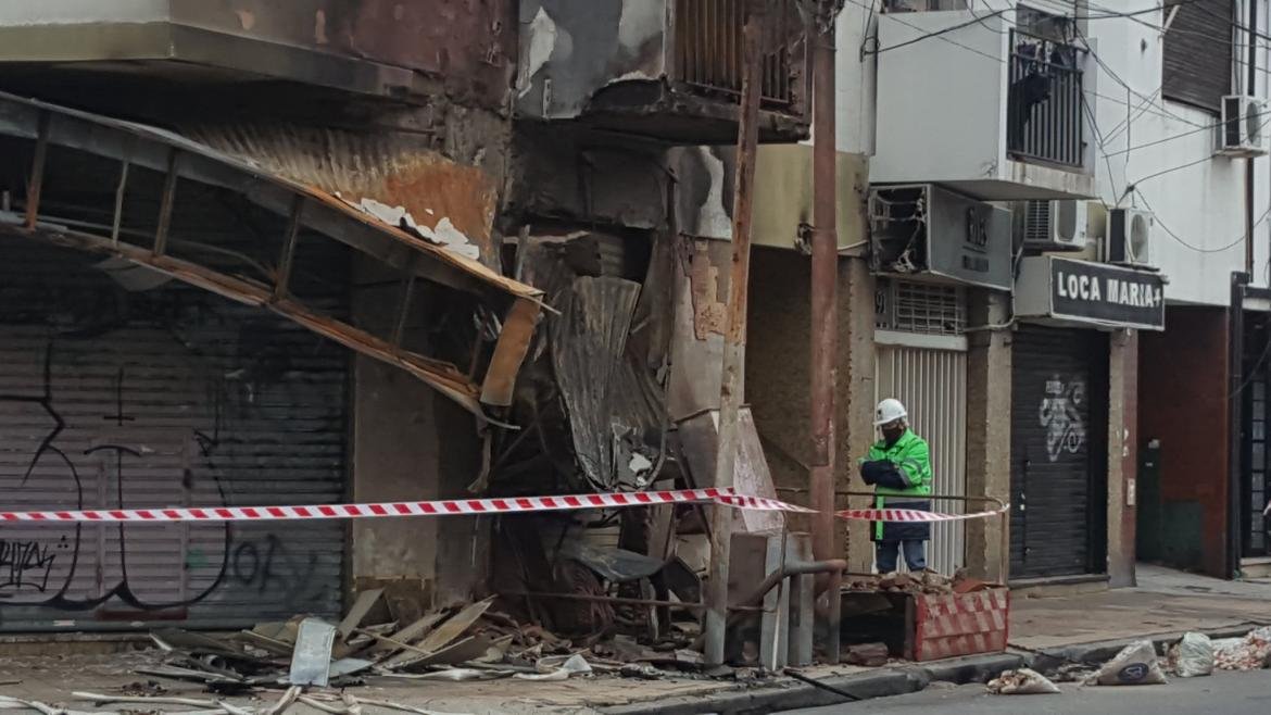 Avellaneda: explosión e incendio en un edificio por escape de gas