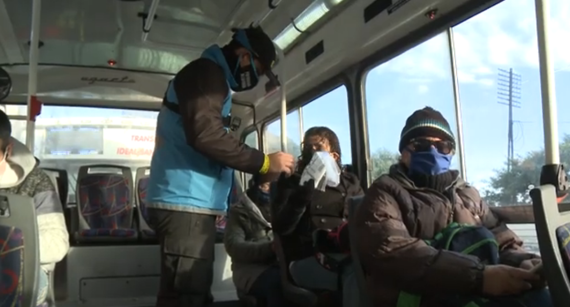 Ingresos a CABA: así fueron los controles en los colectivos en la mañana donde empezaron a viajar los trabajadores esenciales