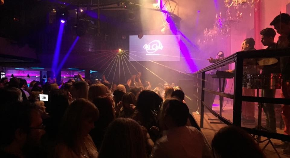 Con un documental y DJs vía srteaming, esta noche Mi Club de Banfield festeja sus 70 años