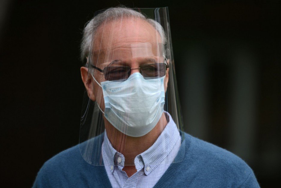 El Ministro de Salud bonaerense explicó que pese al aumento de fallecidos «la curva de letalidad viene descendiendo»