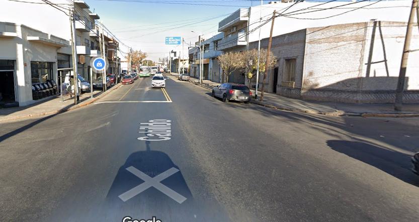 Policía balea a un delincuente tras ser asaltada mientras esperaba el colectivo en Avellaneda