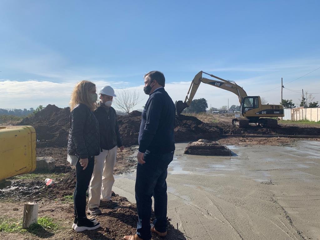 Cascallares recorrió obras de asfalto y de construcción de veredas