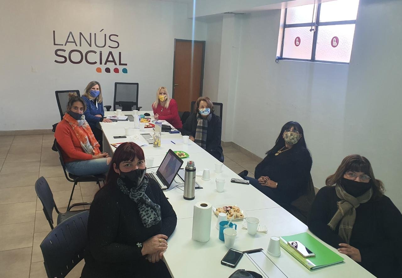 Con la orientación de Chiche Duhalde: Lanús fortalecerá el programa de asistencia con la participación de manzaneras