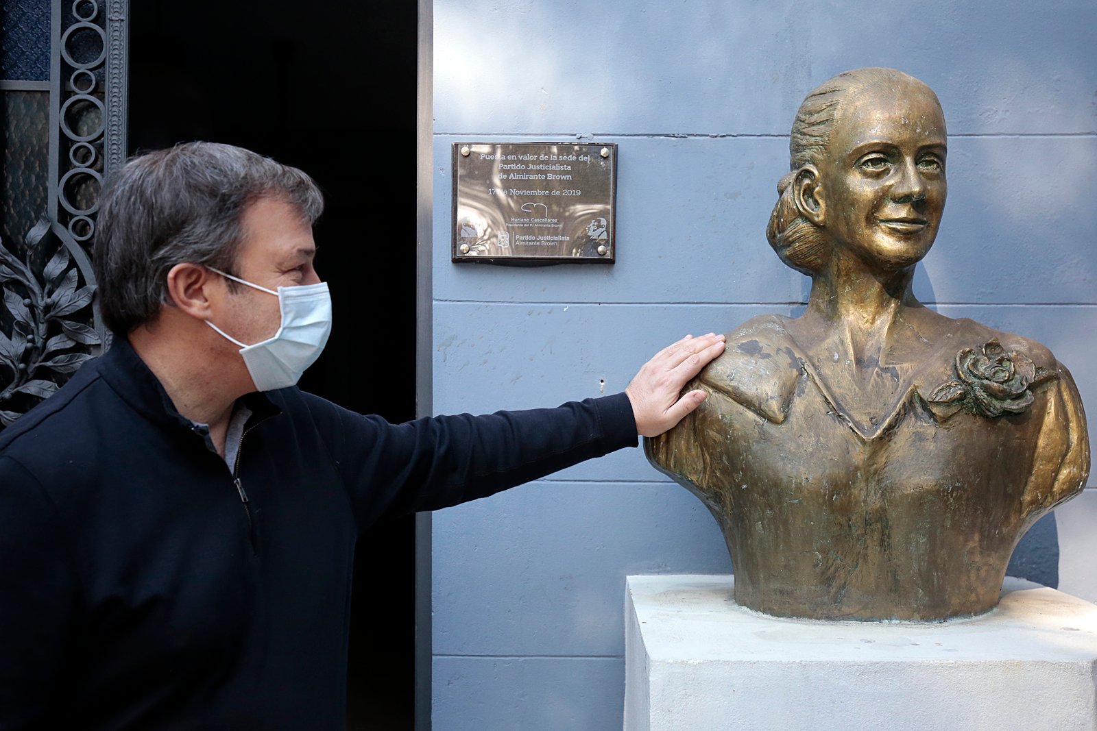 Emotivo homenaje a Eva Perón en la sede del PJ de Brown