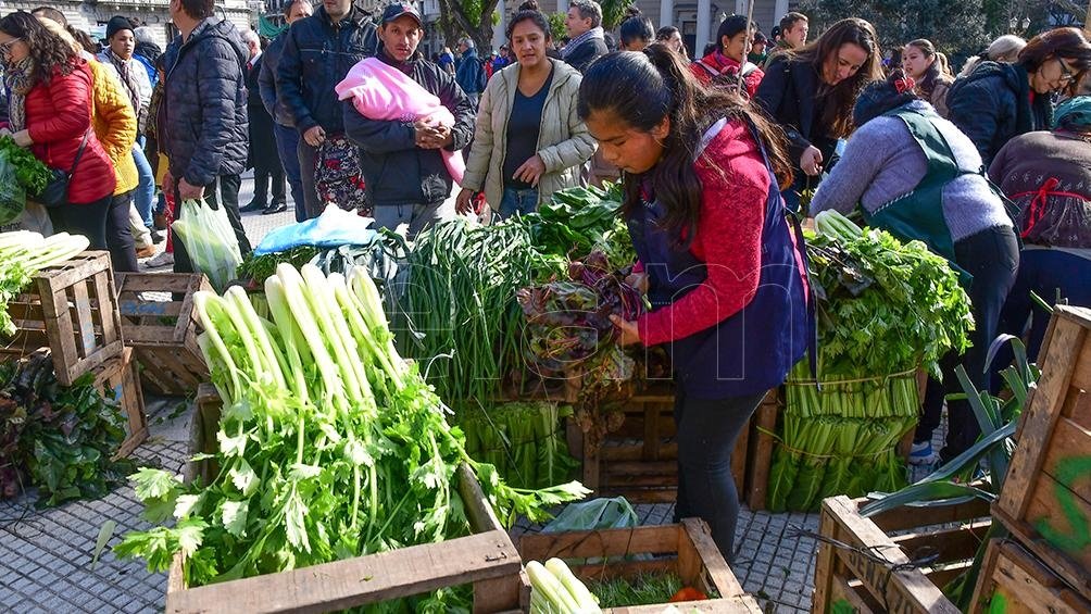 Lanzan un «Plan Federal de Ferias» en el AMBA, La Plata y Gran La Plata