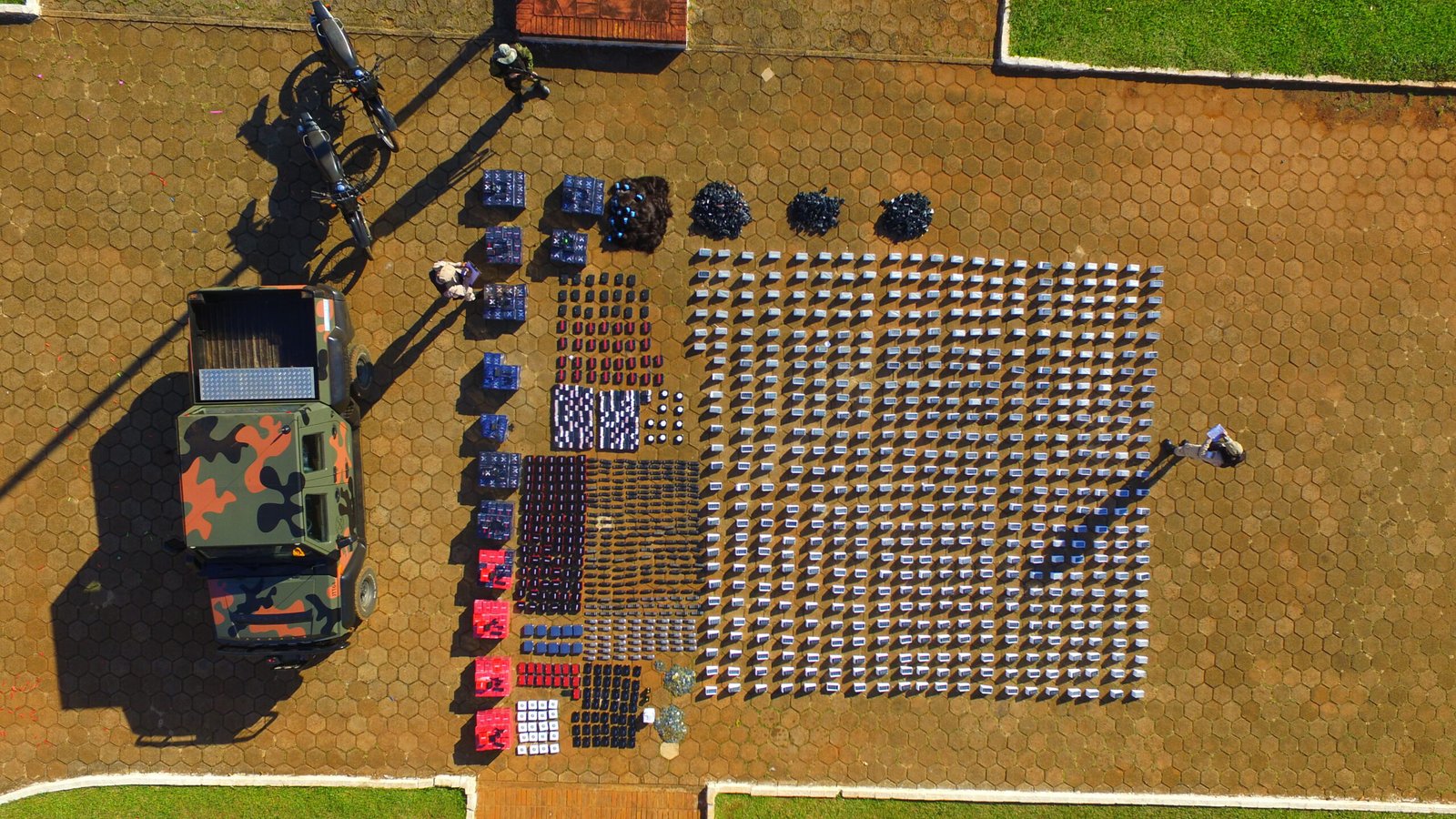 Prefectura decomisó un cargamento de celulares valuado en casi 50 millones de pesos