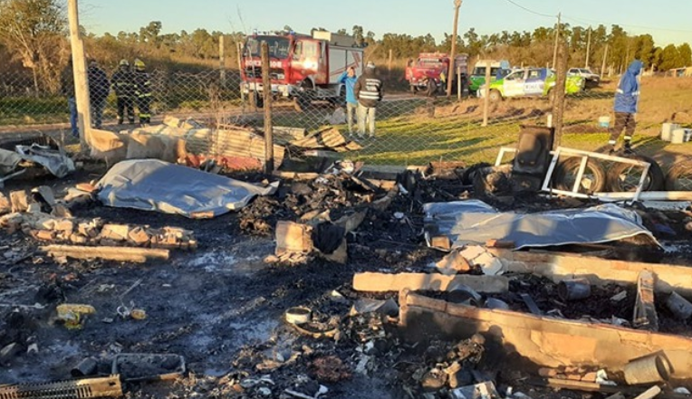 Organizan ayuda solidaria para los sobrevivientes del trágico incendio de Glew