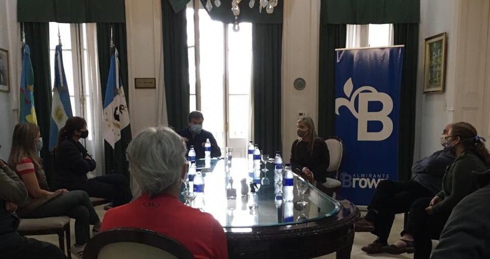 Cascallares recibió a vecinos de Calzada y Adrogué