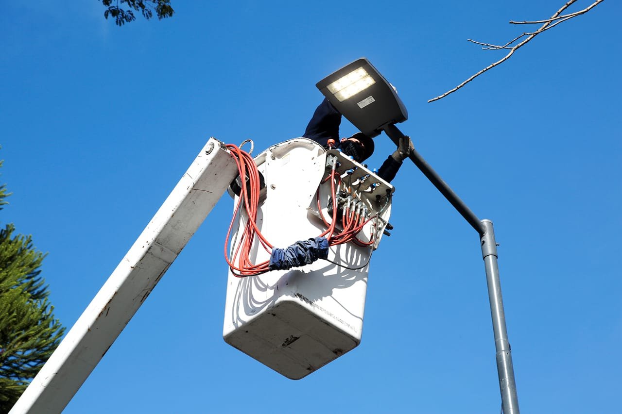 El municipio avanza con la instalación de otras 16 mil luminarias led