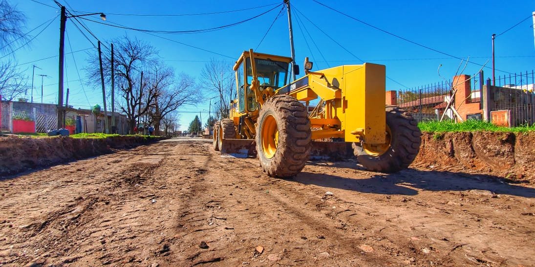 El Municipio avanza con obras de asfalto en los barrios brownianos