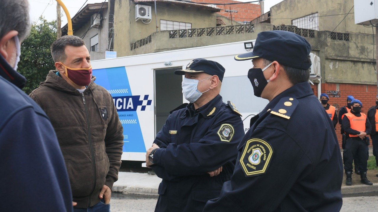 Nueva estación de policía en Caraza