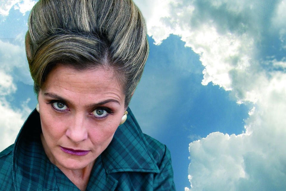 «La Maestra Serial» en el Teatro Roma desde casa