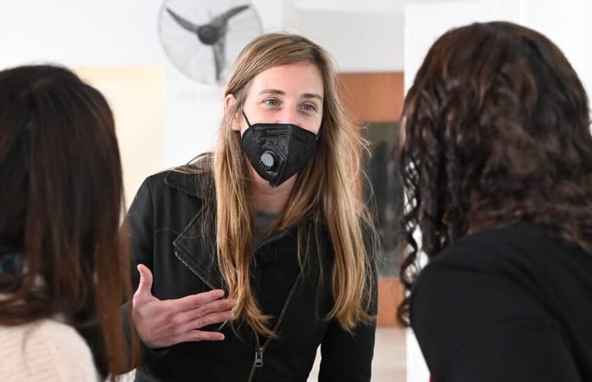 “La vinculación con las y los estudiantes se lleva adelante desde el primer momento, todos los días, silenciosamente”