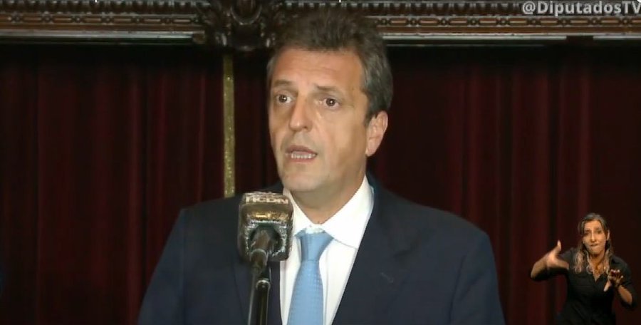 Massa dispuso la suspensión de Ameri y aseguró que el Presidente «compartió su decisión»