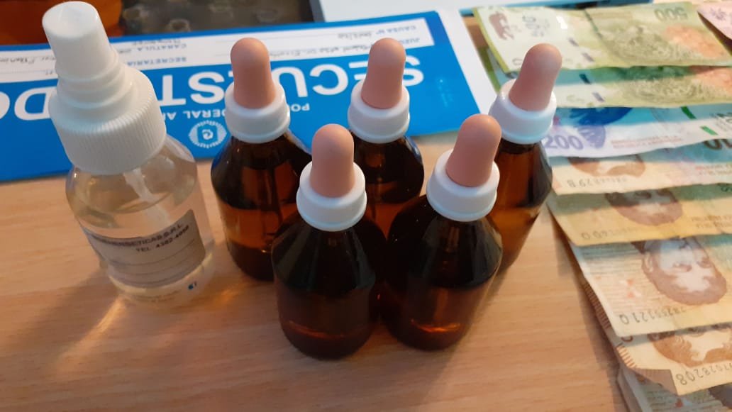 Chanta en Burzaco: lo detuvieron por promocionar el consumo de dióxido de cloro