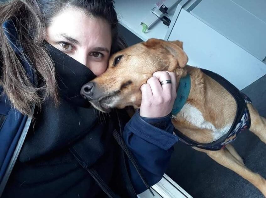 Villa Caraza: policía local murió al ser embestida por dos hombres abordo de una moto