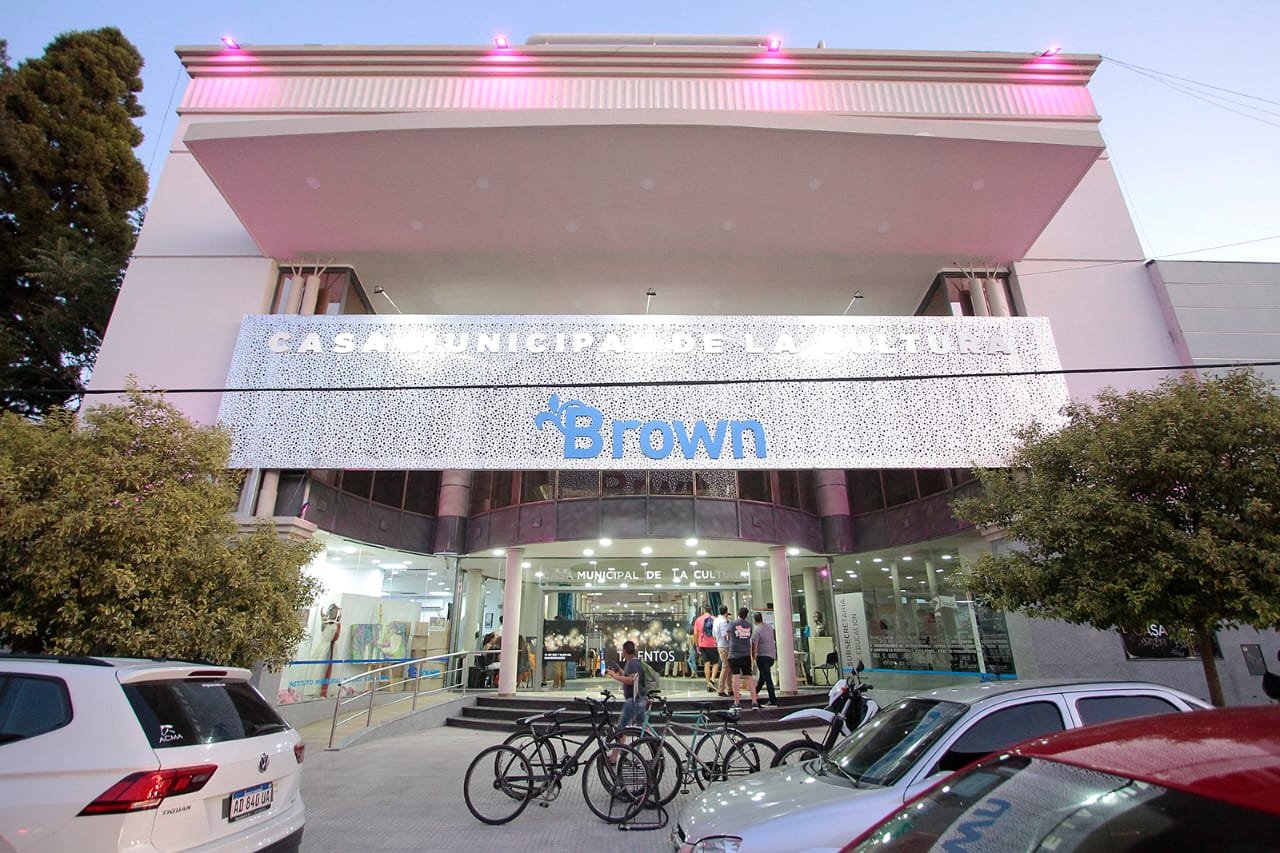 Brown: el Municipio convoca a los artistas independientes a sumarse al programa «Re Activarte»