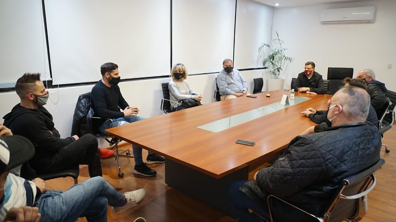 Lanús: tras los robos a restaurantes, el Municipio se reunió con comerciantes