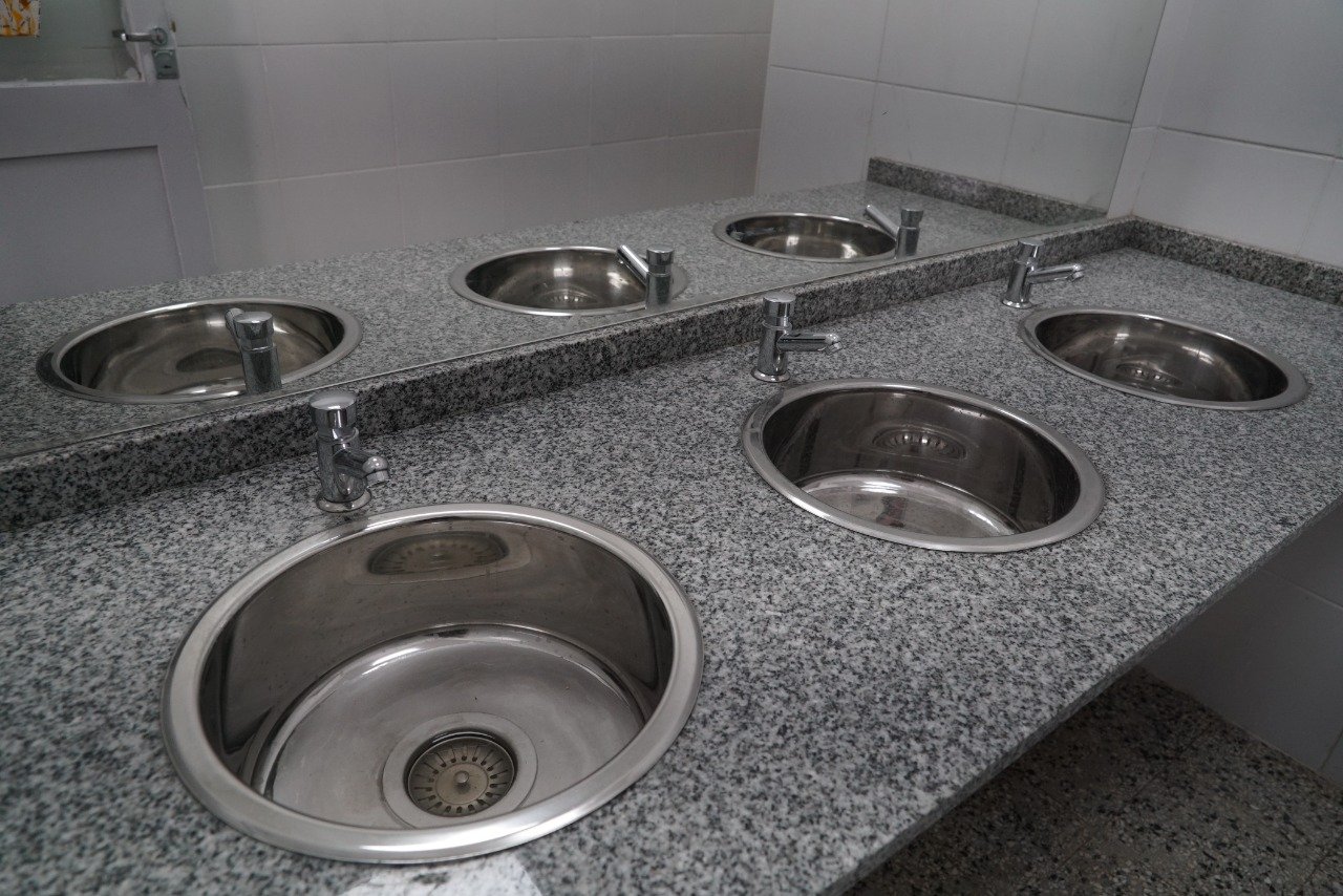 Echeverría: continúa el programa Escuelas a la Obra