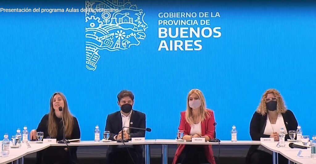 Kicillof destacó «los actos de entrega y sacrificio de los docentes» en el Día del Maestro