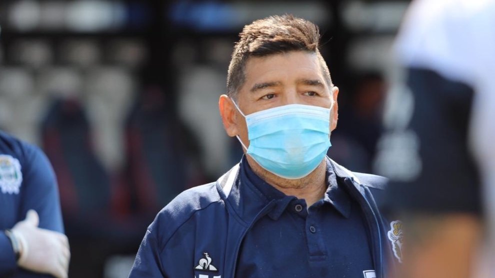 Maradona se encuentra aislado por contacto estrecho con un positivo de coronavirus