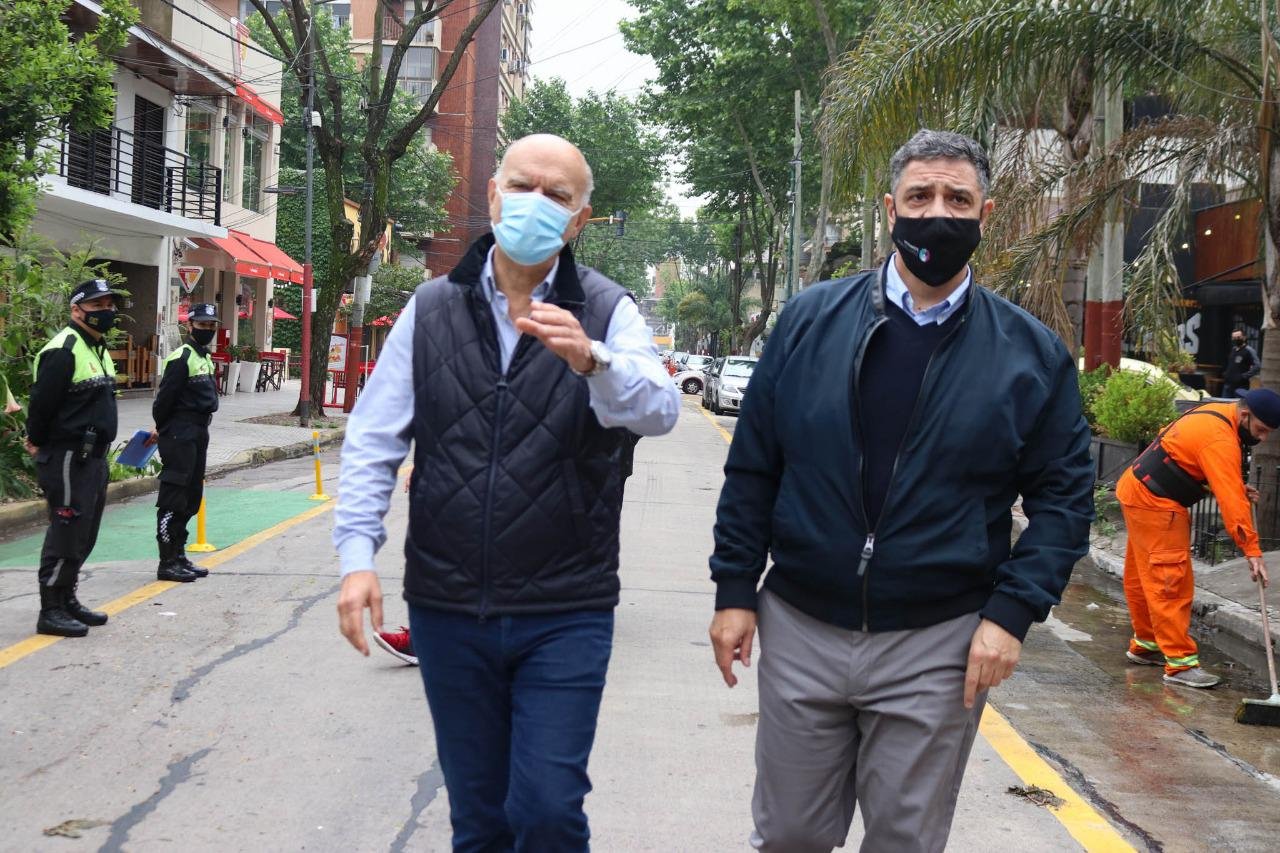 Néstor Grindetti y Jorge Macri visitaron la obra de semipeatonalización del polo gastronómico de Lanús Oeste