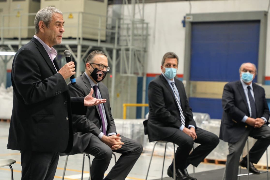 Ferraresi y Massa participaron del anuncio de líneas de créditos y financiamiento para PYMES