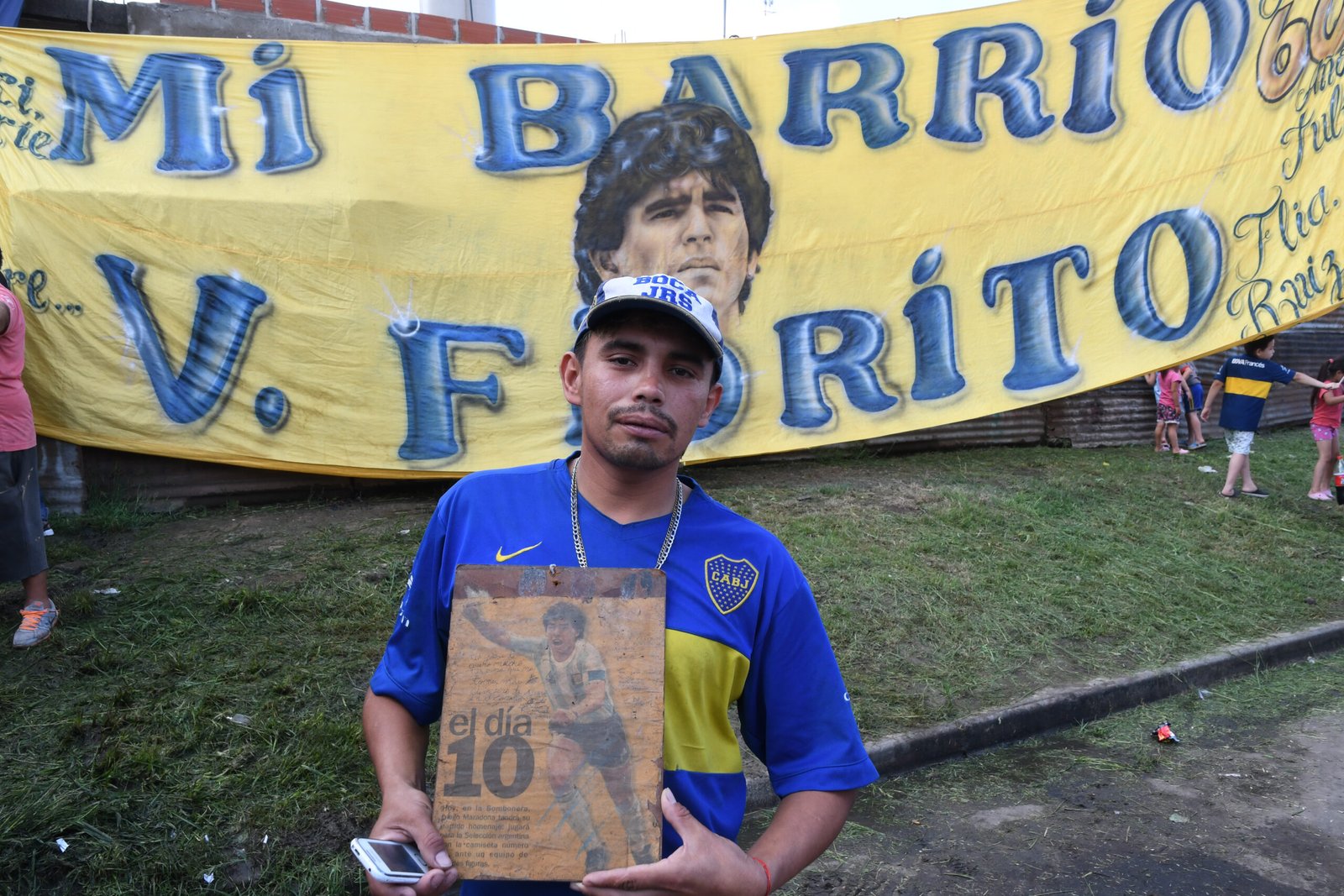 De Villa Fiorito a Villa Devoto: homenajean a Diego Maradona en los barrios donde vivió