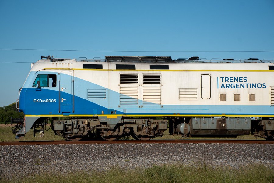 Volvieron los servicios de trenes de larga y media distancia