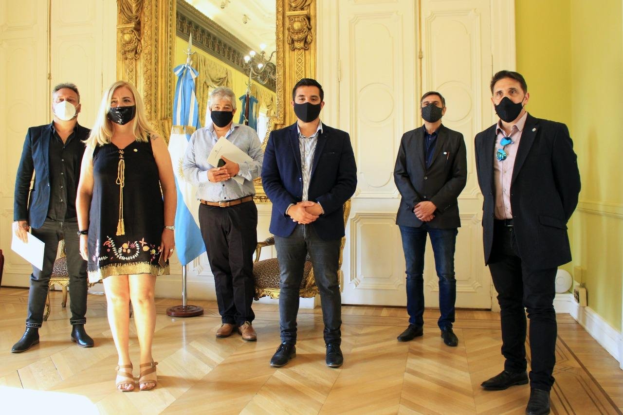 Balladares recibió a la Asociación de Dirigentes de Empresa de Lanús