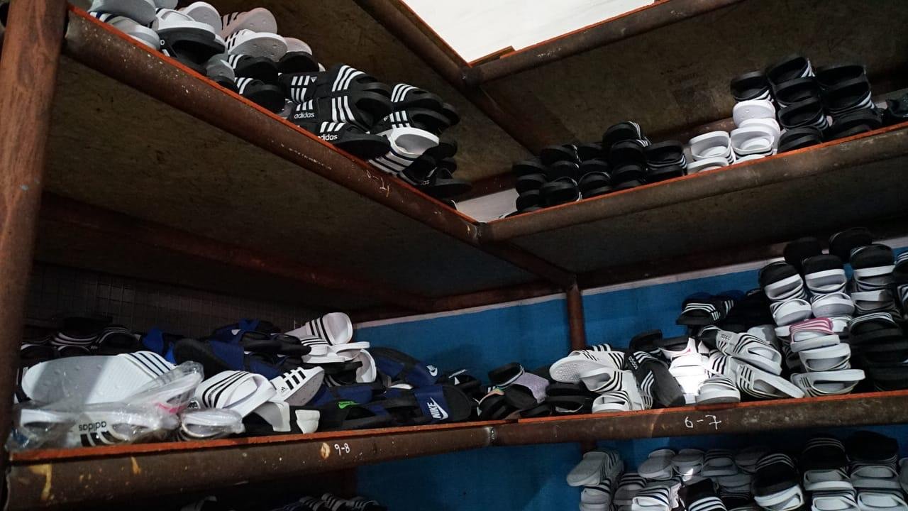 Operativo en Lanús: 14 detenidos en una fábrica clandestina de calzado