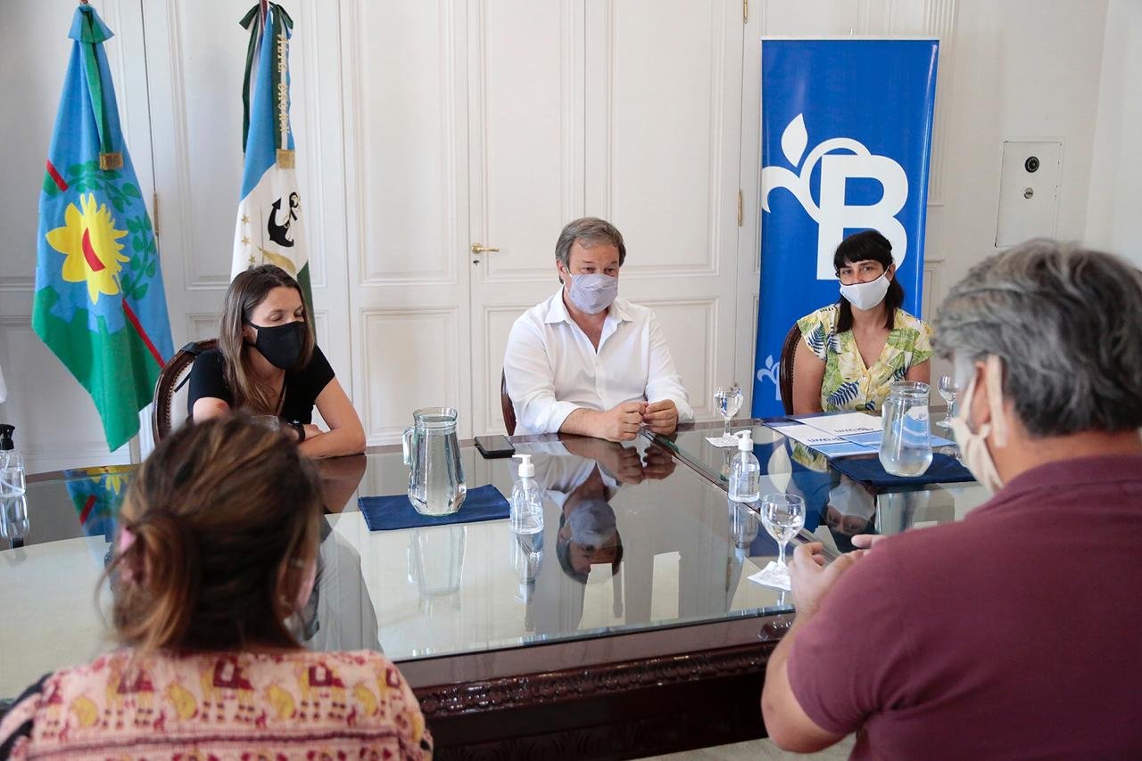 Cascallares entregó microcréditos a emprendedores brownianos