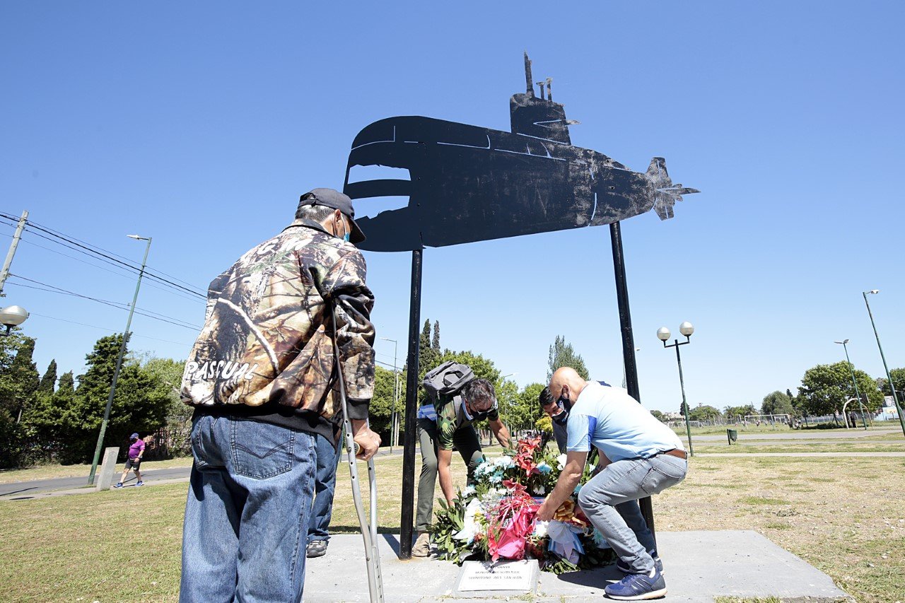 Emotivo homenaje a los héroes del Ara San Juan en Rafael Calzada