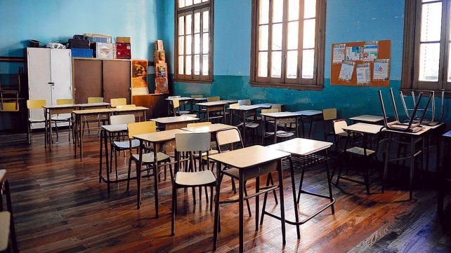 aulas-vacias-la-pandemia-coronavirus-obliga-un-retorno-paulatino-y-gradual-las-clases-la-idea-es-comenzar-primero-escuelas-rurales