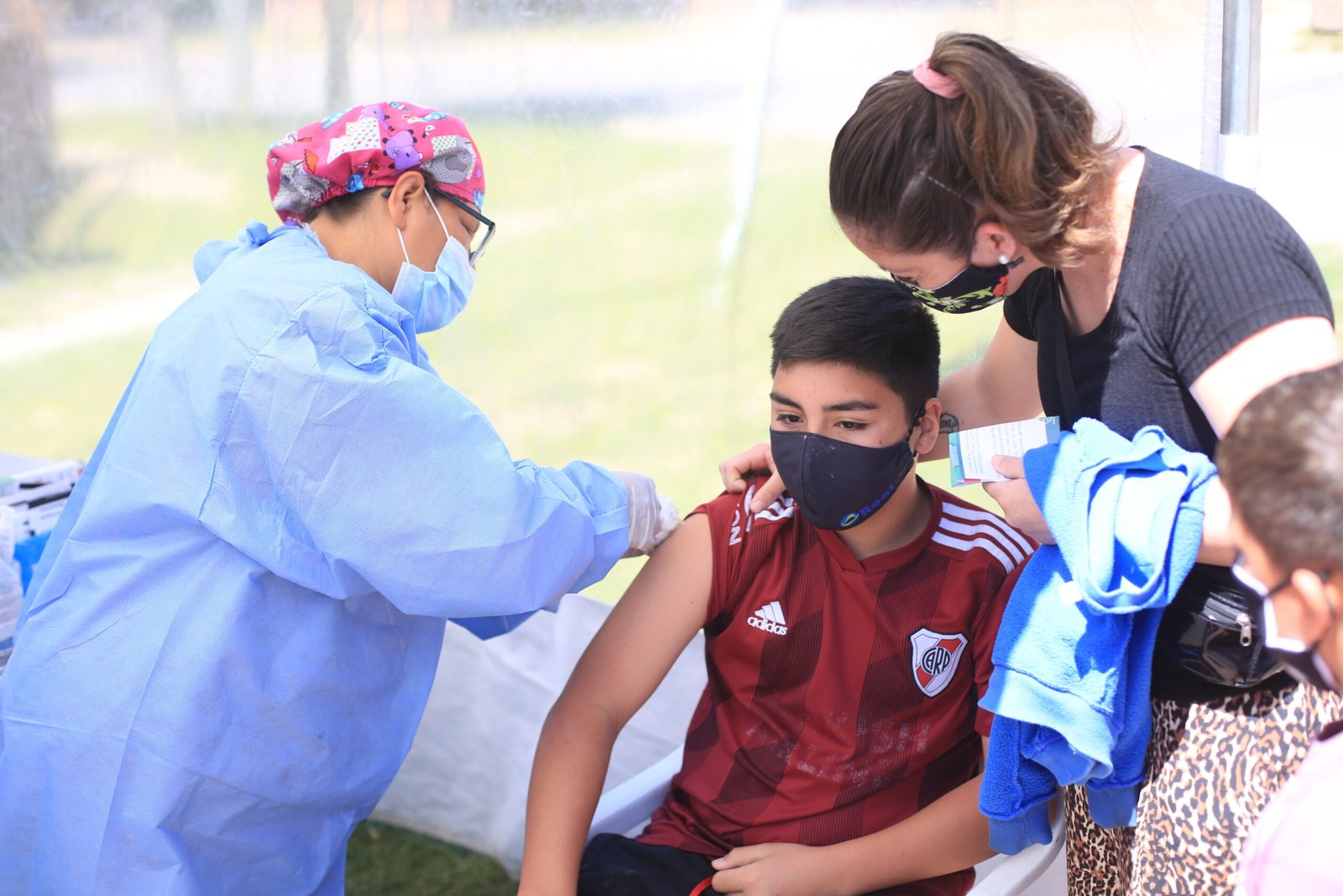 Campaña de vacunación en Luis Guillón